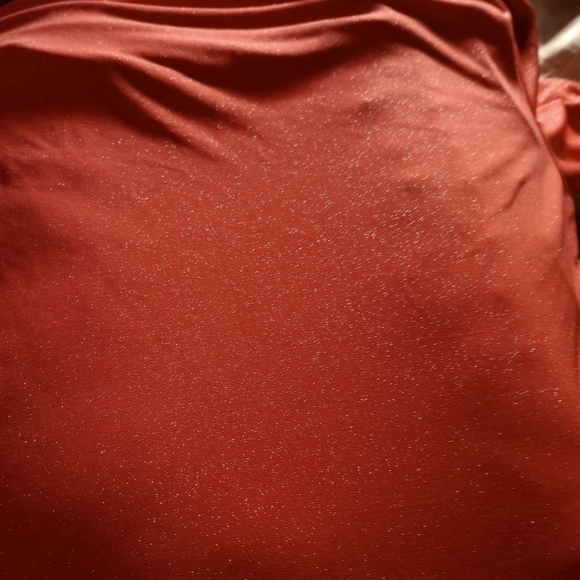 Women's (16-18) sparkly red, drape top - Picture 4 of 4